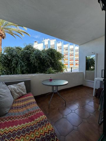 Piso en venta en Los Cristianos de 60 m2 photo 0