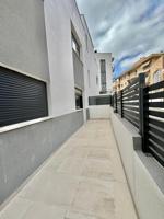 Piso en venta en Adeje de 80 m2 photo 0