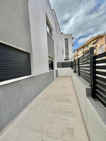 Piso en venta en Adeje de 80 m2 photo 0