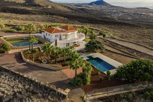 Casa - Chalet en venta en San Miguel de Abona de 416 m2 photo 0