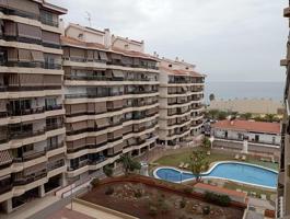 Piso en venta en Los Cristianos de 93 m2 photo 0