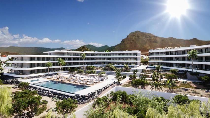 Piso en venta en Costa Adeje de 96 m2 photo 0
