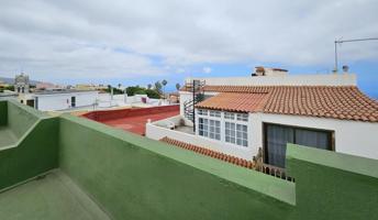 Casa - Chalet en venta en Guía de Isora de 375 m2 photo 0