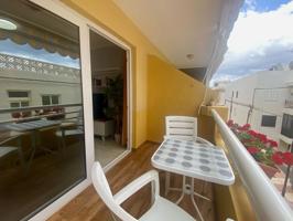 Piso en venta en Los Cristianos de 51 m2 photo 0