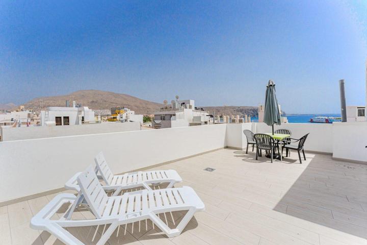 Edificio en venta en Los Cristianos de 340 m2 photo 0