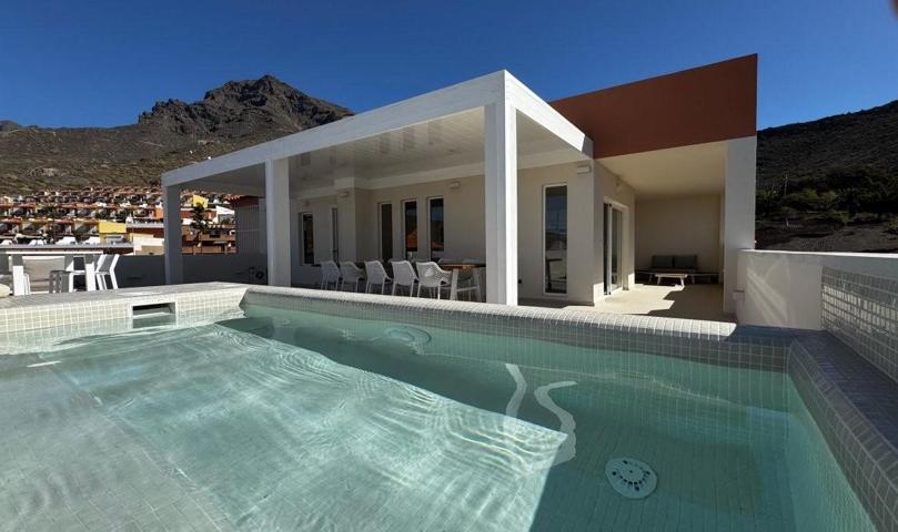 Luminoso Ático en Costa Adeje photo 0