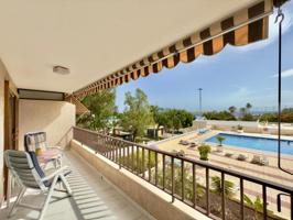 Piso en venta en Los Cristianos de 58 m2 photo 0