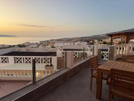 Casa - Chalet en venta en Costa Adeje de 134 m2 photo 0