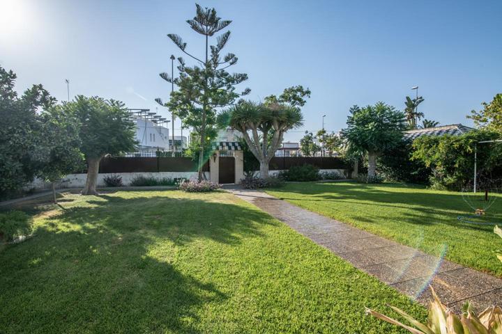 Multifamiliar En venta en Avda De Bajo De Guia. 11540, Sanlúcar De Barrameda (cádiz)centro-Calzada-Cabo Noval, Sanlúcar De Barrameda photo 0