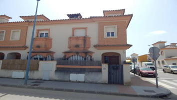 Multifamiliar En venta en Calle Enrique I. 11130, Chiclana De La Frontera (cádiz)núcleo Urbano, Chiclana De La Frontera photo 0