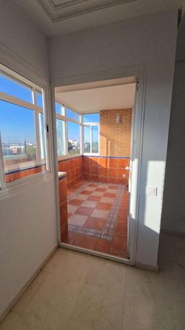 Piso En venta en Avda Del Deporte. 41020, Sevillaav. De Las Ciencias | Este-Alcosa-Torreblanca, Av. De Las Ciencias, Sevilla photo 0