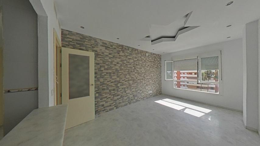 Piso En venta en Avda La Aeronautica. 41020, Sevillaav. De Las Ciencias | Este-Alcosa-Torreblanca, Av. De Las Ciencias, Sevilla photo 0