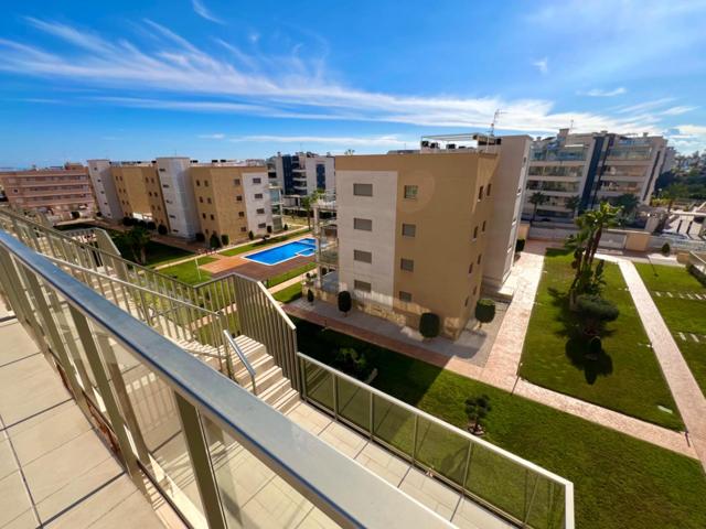 !Espaciosa y moderna ático de construcción nueva en Villa Martin 1 con piscina y parking! photo 0