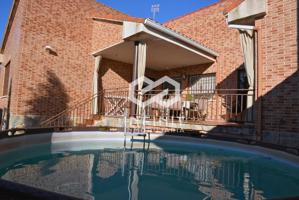Chalet con Alma y Mucho Potencial en Torres de la Alameda – Vive Sin Escaleras y a Pleno Sol photo 0