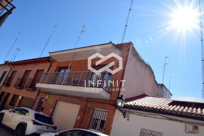 Una Casa Monumental... ¡En pleno centro y Única! photo 0