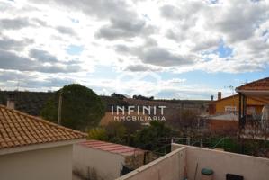 Quer te espera con este precioso chalet pareado, para disfrutar desde el primer día. photo 0