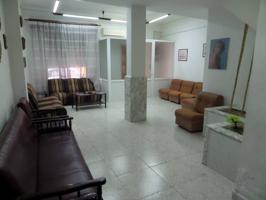 Local comercial en venta photo 0