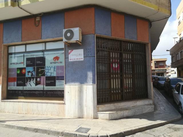 Local comercial en venta en Los Dolores photo 0