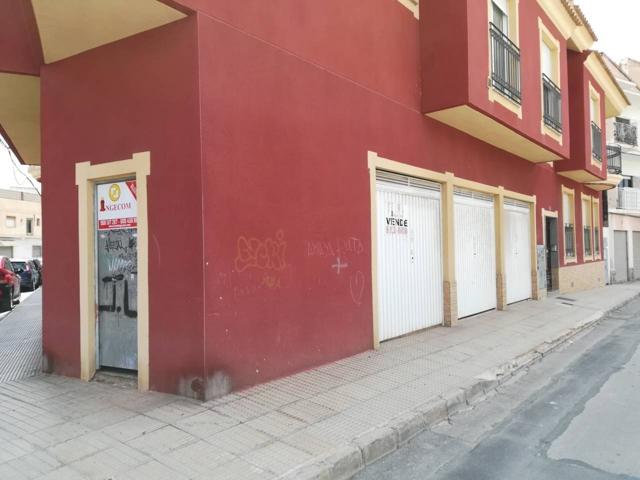 Local comercial en venta o alquiler photo 0