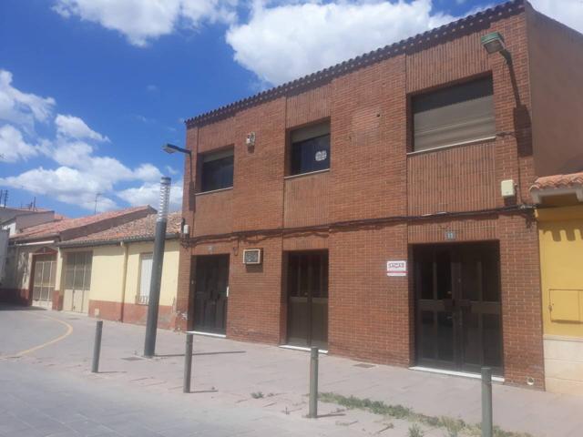 Local en venta en Almansa photo 0