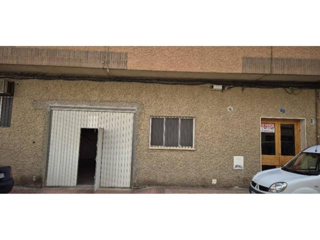 Local en venta en Almansa photo 0