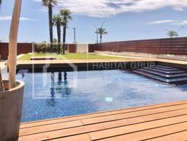 Casa en venta en Empuriabrava photo 0