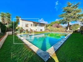 Chalet en venta en Santa Cristina d'Aro photo 0