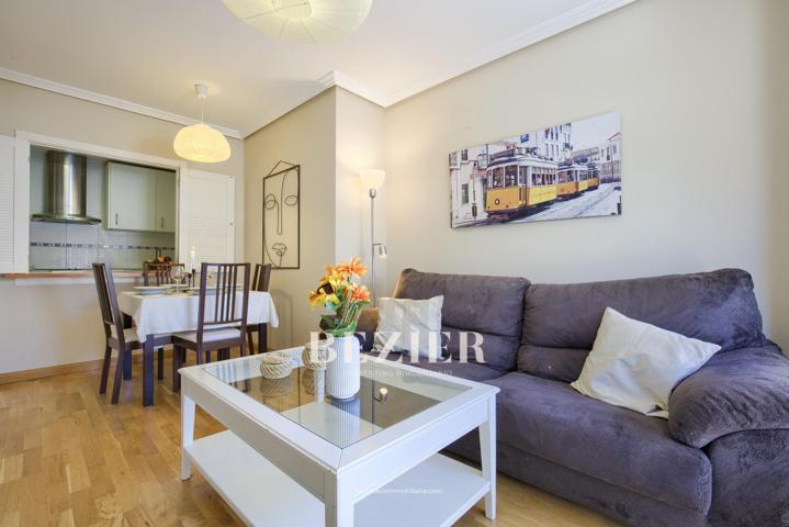 Tu hogar ideal en urbanización cerrada: luminosidad y confort al alcance de tu mano photo 0