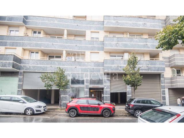 Local En venta en Vic photo 0