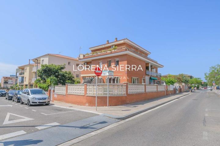 Acogedor Adosado en Segur de Calafell: Tu Refugio Ideal photo 0