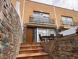 Encantadora casa en Urbanización Beguda Alta de Masquefa ofrece una combinación perfecta de comodidad, espacio y una ubi photo 0
