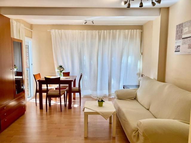 ¡Descubre tu nuevo hogar en este espectacular piso de 84 m² ubicado en la tranquila Marina del Port! photo 0