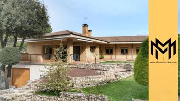 Chalet - Torre - Tona photo 0