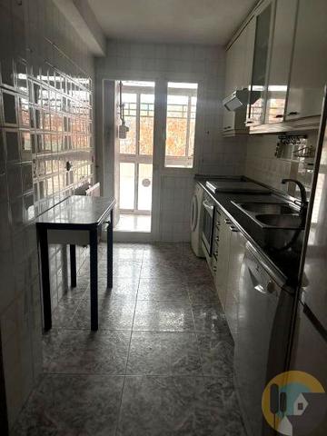 Piso en venta en Madrid de 118 m2 photo 0