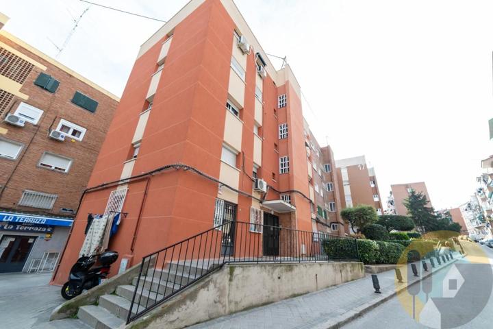 Piso en venta en Madrid de 65 m2 photo 0