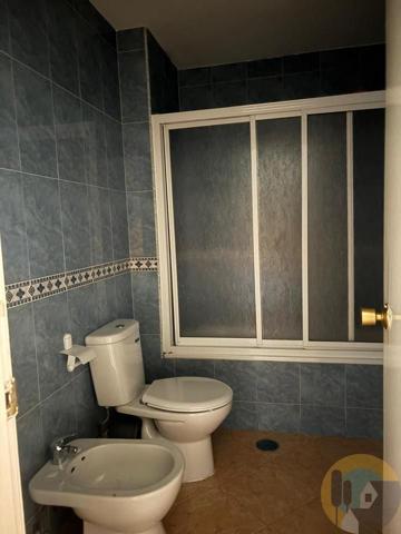 Piso en venta en Madrid de 73 m2 photo 0