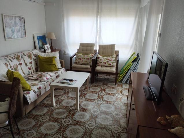 SE VENDE BONITO APARTAMENTO MUY CERCA DE LA PLAYA EN TORRE DE LA HORADADA photo 0