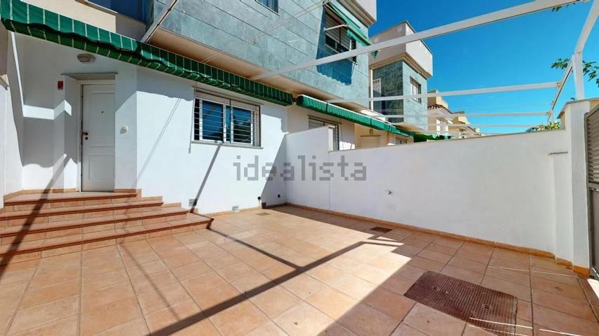 SE VENDE CHALET ADOSADO EN LAS HIGUERICAS TORRE DE LA HORADADA photo 0