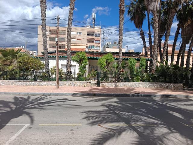 SE VENDE CHALET INDEPENDIENTE EN LO PAGAN SAN PEDRO DEL PINATAR photo 0