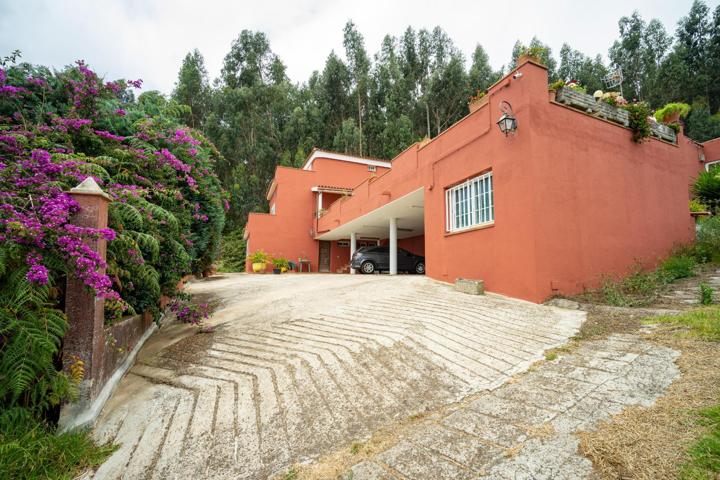 Esta maravilloso chalet ubicado en La Esperanza, El Rosario, ¡está a la venta! Y Luxury Homes TF, te photo 0