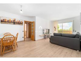 Piso en venta en Vilassar de Mar con plaza de garaje en el mismo edificio photo 0