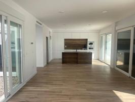 Se vende chalet de obra nueva en la Urb. El Zorongo con piscina particular ya alquilado photo 0