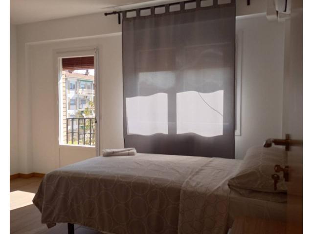 SE ALQUILA habitación grande amueblada en El Arrabal por 390€ incluidos los gastos de la vivienda photo 0