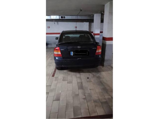 Parking en venta en la Roca del Valles photo 0