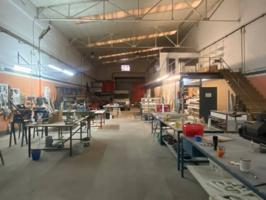 Nave industrial en calle Jordi Camp photo 0