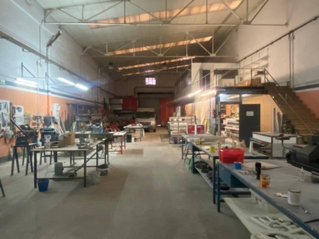 Nave industrial en calle Jordi Camp photo 0