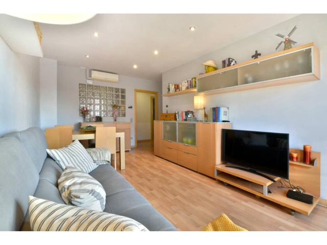 Piso en venta en Can Clos-Els Pinetons(08291) photo 0