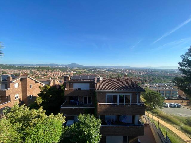 Casa adosada en venta en Sant Quirze del Vallès photo 0