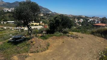 Terrenos Edificables En venta en Mijas photo 0