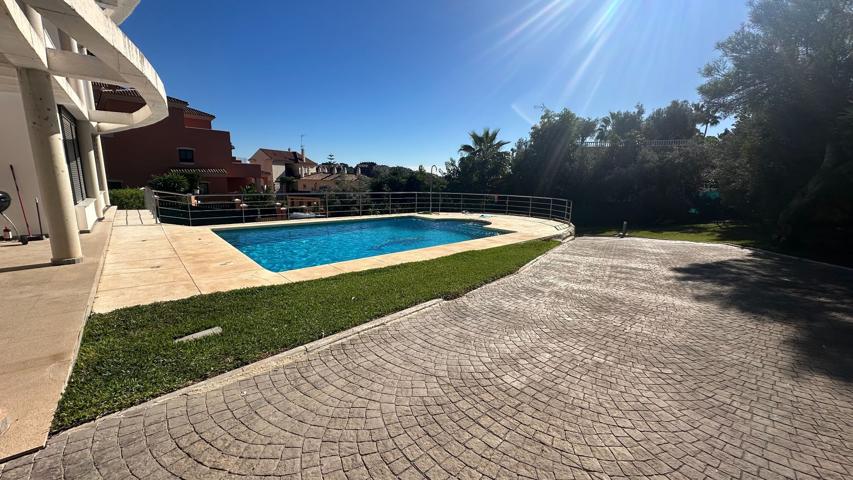 Villa En alquiler en Marbella photo 0